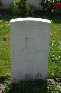 Dozinghem Military Cemetery - Wagner, George Laurence