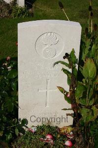 Dozinghem Military Cemetery - Walden, J