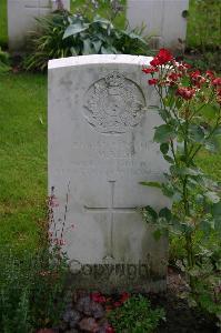 Dozinghem Military Cemetery - Walsh, Stanley