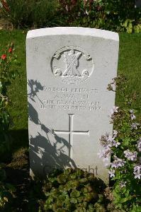 Dozinghem Military Cemetery - Wann, A