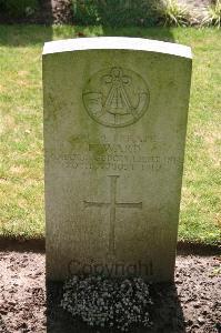 Dozinghem Military Cemetery - Ward, F
