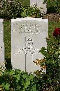 Dozinghem Military Cemetery - Ward, G C