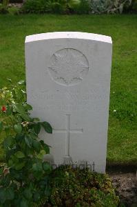 Dozinghem Military Cemetery - Wardlow, Andrew