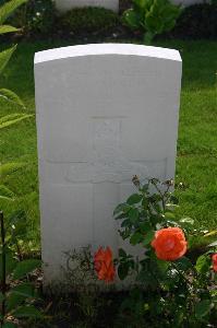 Dozinghem Military Cemetery - Warner, E