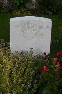 Dozinghem Military Cemetery - Warren, G W H