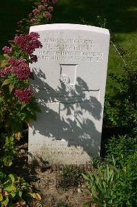 Dozinghem Military Cemetery - Wattam, Herbert Henry