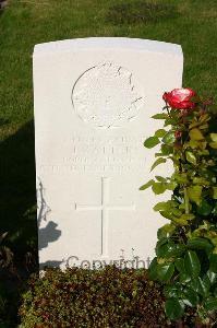 Dozinghem Military Cemetery - Watters, John