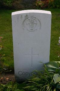 Dozinghem Military Cemetery - White, G R