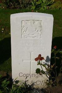 Dozinghem Military Cemetery - Whittaker, James