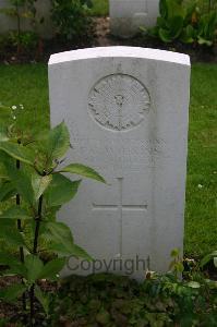 Dozinghem Military Cemetery - Wilkins, F G