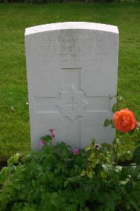 Dozinghem Military Cemetery - Williams, Walter Henry