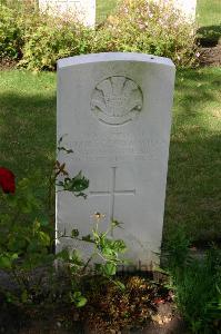 Dozinghem Military Cemetery - Wills, Albert George