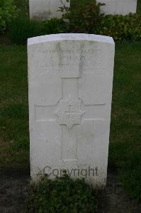 Dozinghem Military Cemetery - Wilson, Thomas