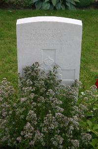 Dozinghem Military Cemetery - Winspear, Harry