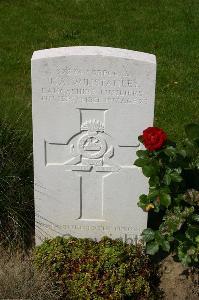 Dozinghem Military Cemetery - Winstanley, Thomas Arthur