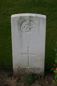 Dozinghem Military Cemetery - Woodley, F