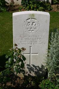 Dozinghem Military Cemetery - Woodley, G