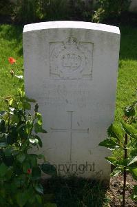 Dozinghem Military Cemetery - Wright, Ernest