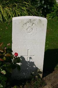 Dozinghem Military Cemetery - Wroe, John