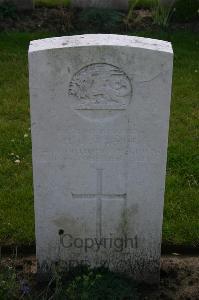 Dozinghem Military Cemetery - Wyatt, H C