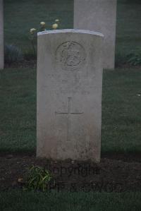 Louvencourt Military Cemetery - Beresford, William