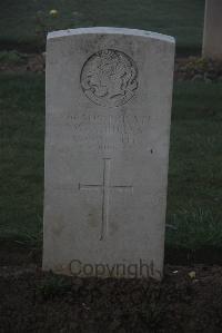Louvencourt Military Cemetery - Burns, William Alfred
