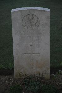 Louvencourt Military Cemetery - Bussey, W