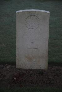 Louvencourt Military Cemetery - Cox, William James