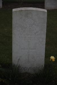 Louvencourt Military Cemetery - Davisson, Sidney Walter Francis