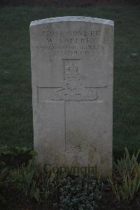 Louvencourt Military Cemetery - Godfrey, W