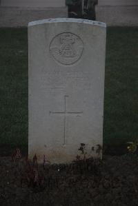 Louvencourt Military Cemetery - Greatrex, F C