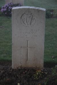 Louvencourt Military Cemetery - Higham, E