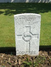 Louvencourt Military Cemetery - Liddell, Vernard Clifton