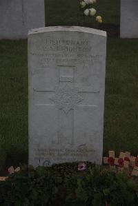 Louvencourt Military Cemetery - Leighton, Roland Aubrey