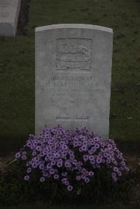 Louvencourt Military Cemetery - MacDonald, Harry