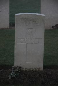 Louvencourt Military Cemetery - Mathias, Stanley Mostyn