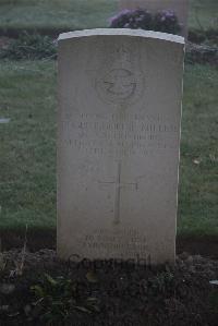 Louvencourt Military Cemetery - Miller, Robert Goldie