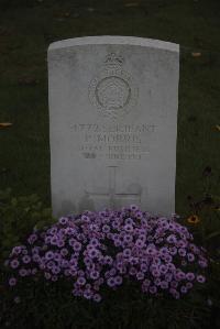 Louvencourt Military Cemetery - Morris, Percy