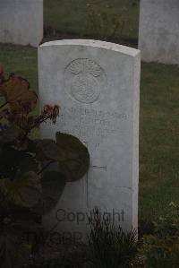 Louvencourt Military Cemetery - Neill, T W R