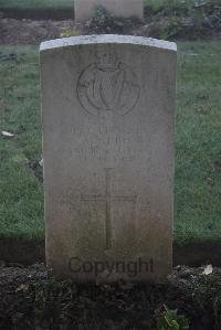 Louvencourt Military Cemetery - Reidy, M