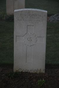 Louvencourt Military Cemetery - Smith, E J