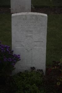 Louvencourt Military Cemetery - Smith, J