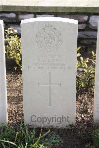 Wytschaete Military Cemetery - Regan, Henry Sydney