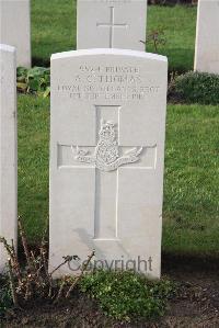 Wytschaete Military Cemetery - Thomas, A C