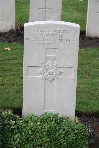 Wytschaete Military Cemetery - Webb, G H