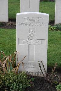 Wytschaete Military Cemetery - White, Hugh