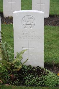 Wytschaete Military Cemetery - Willis, H