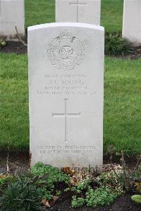 Wytschaete Military Cemetery - Young, J C