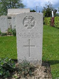Dickebusch New Military Cemetery - Adams, Herbert Victor