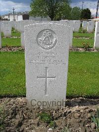 Dickebusch New Military Cemetery - Hopkins, T